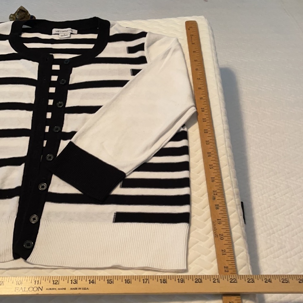 Liz Claiborne cardigan - Picture 5 of 5